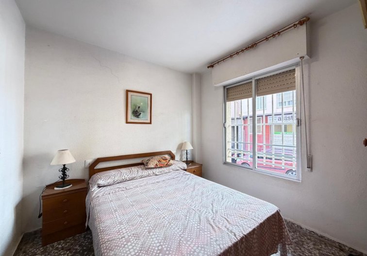 Resale - Apartment - Torrevieja - Las Piscinas Naturales