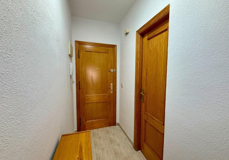 Wiederverkauf - Wohnung - Torrevieja - Playa de los Locos