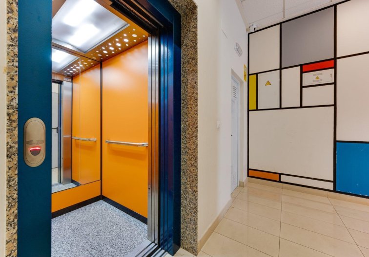 Wiederverkauf - Wohnung - Torrevieja - Parque De Las Naciones