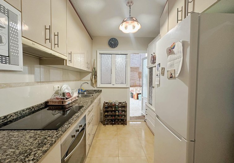 Wiederverkauf - Wohnung - Torrevieja - Playa de los Naúfragos