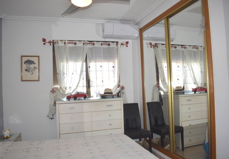 Herverkoop - villa - Guardamar del Segura - Costa Blanca