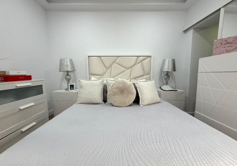 Wiederverkauf - town house - Torrevieja - Nueva Torrevieja