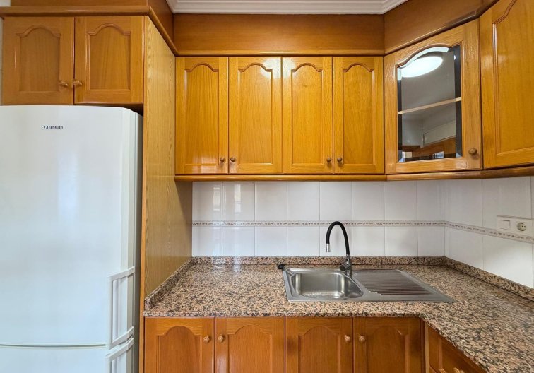 Wiederverkauf - Wohnung - Torrevieja - Centro
