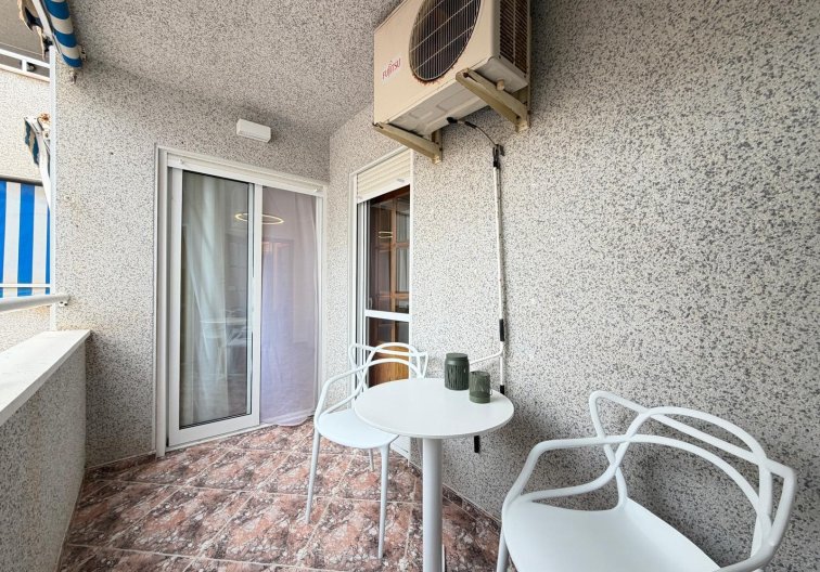 Wiederverkauf - Wohnung - Torrevieja - Centro