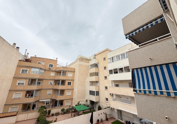 Wiederverkauf - Wohnung - Torrevieja - Centro