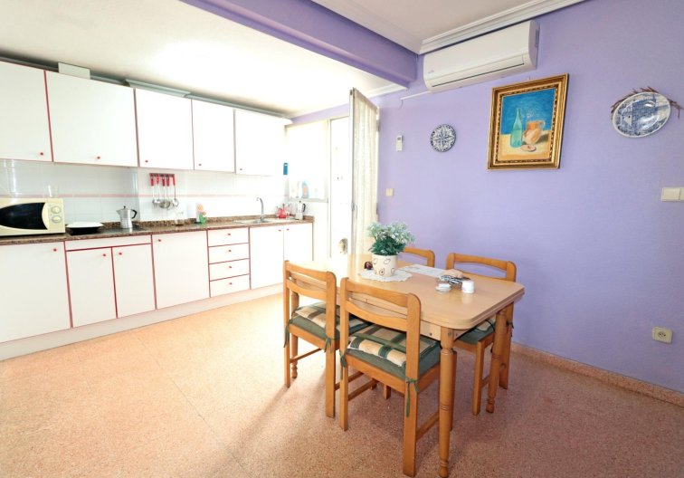 Resale - Apartment - Torrevieja - Acequion
