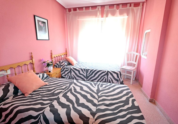 Resale - Apartment - Torrevieja - Acequion