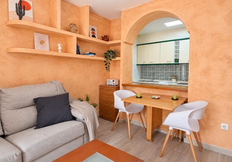 Resale - Apartment - Torrevieja - Playa de los Locos