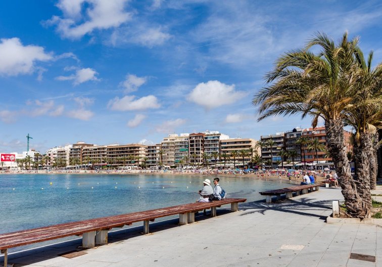 Resale - Apartment - Torrevieja - Playa de los Locos