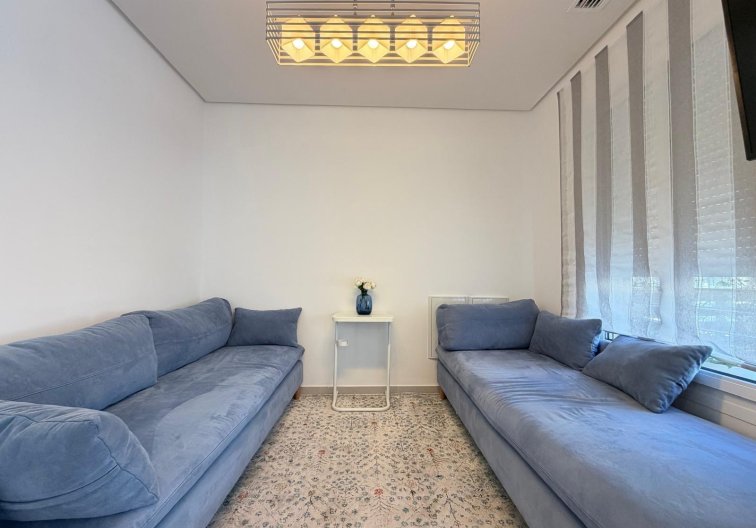 Wiederverkauf - town house - Torrevieja - Aguas Nuevas