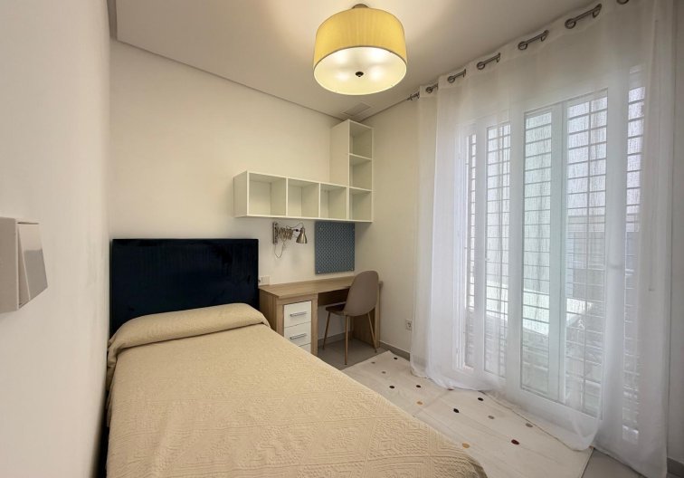 Wiederverkauf - town house - Torrevieja - Aguas Nuevas