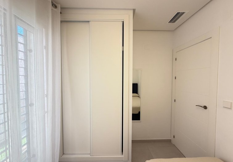 Wiederverkauf - town house - Torrevieja - Aguas Nuevas