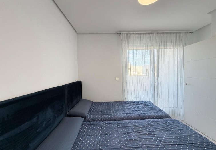 Wiederverkauf - town house - Torrevieja - Aguas Nuevas