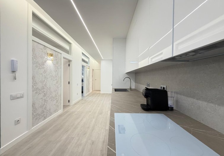 Wiederverkauf - Wohnung - Torrevieja - Playa del Cura