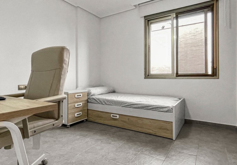 Herverkoop - town house - Pilar de la Horadada - Costa Blanca