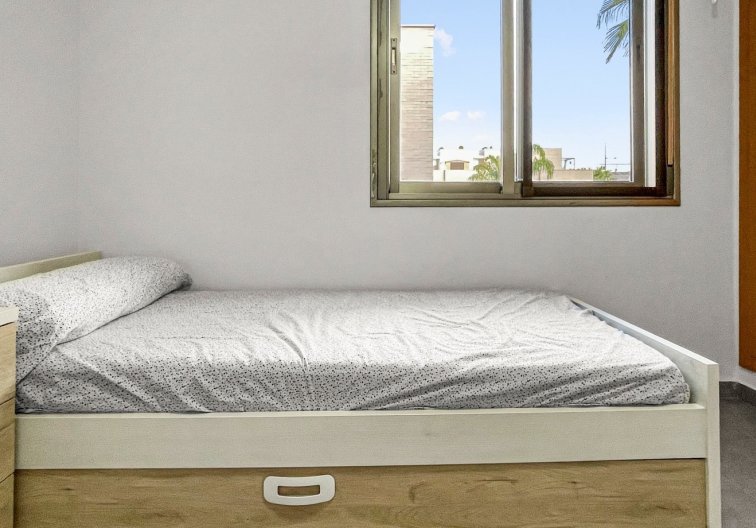 Herverkoop - town house - Pilar de la Horadada - Costa Blanca