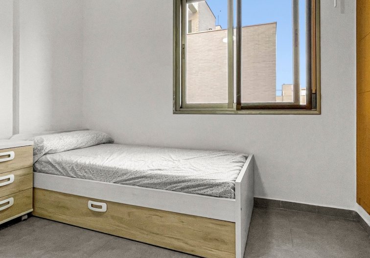 Herverkoop - town house - Pilar de la Horadada - Costa Blanca