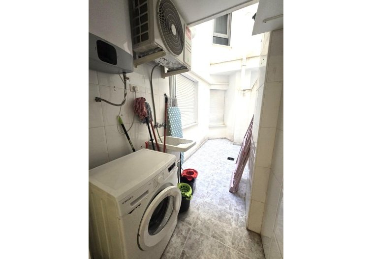 Wiederverkauf - Wohnung - Torrevieja - Las Piscinas Naturales