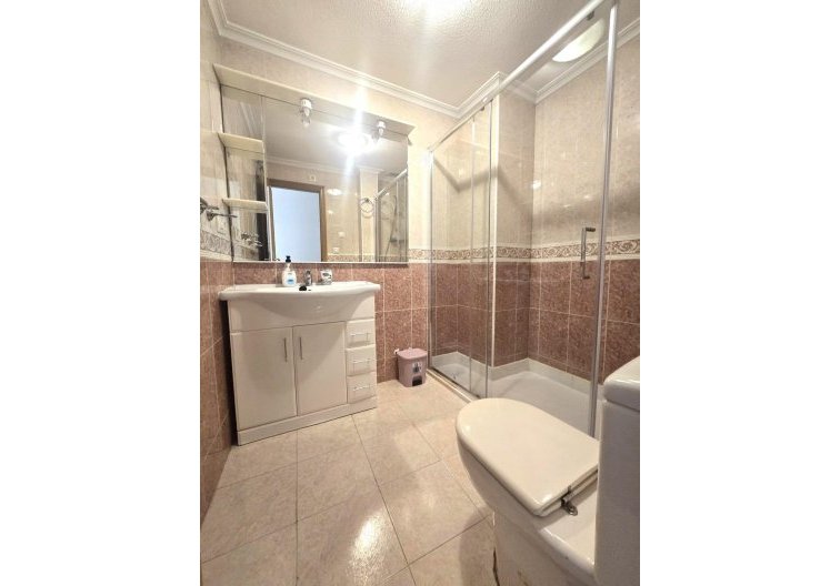 Wiederverkauf - Wohnung - Torrevieja - Las Piscinas Naturales