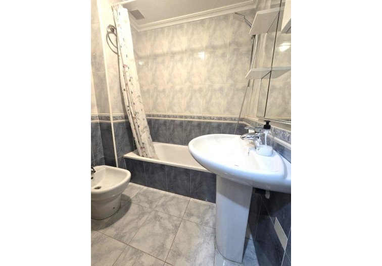 Wiederverkauf - Wohnung - Torrevieja - Las Piscinas Naturales