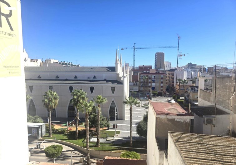 Wiederverkauf - Wohnung - Torrevieja - Las Piscinas Naturales