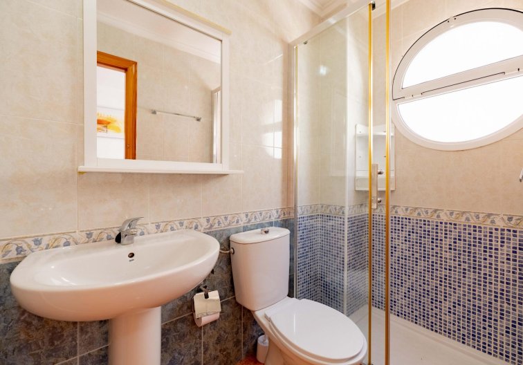 Resale - Apartment - Torrevieja - Playa de los Locos
