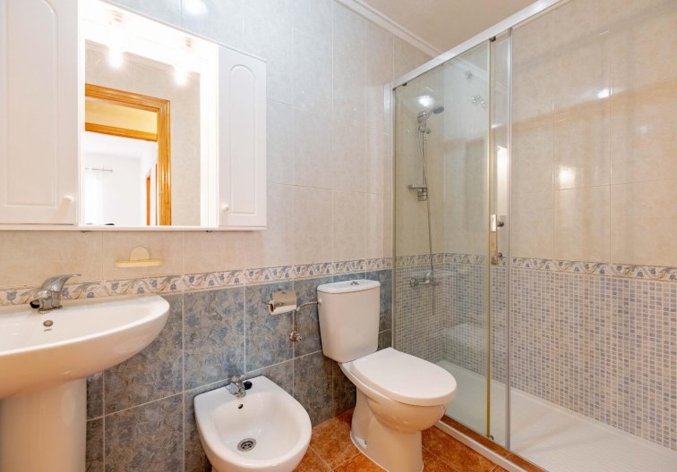 Resale - Apartment - Torrevieja - Playa de los Locos