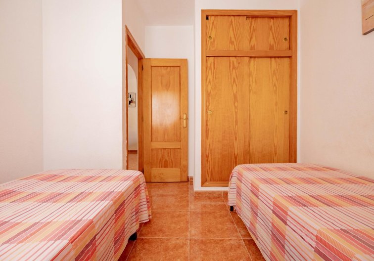 Resale - Apartment - Torrevieja - Playa de los Locos