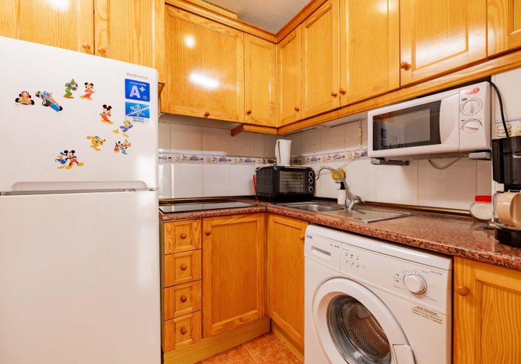 Resale - Apartment - Torrevieja - Playa de los Locos