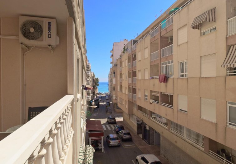 Resale - Apartment - Torrevieja - Playa de los Locos