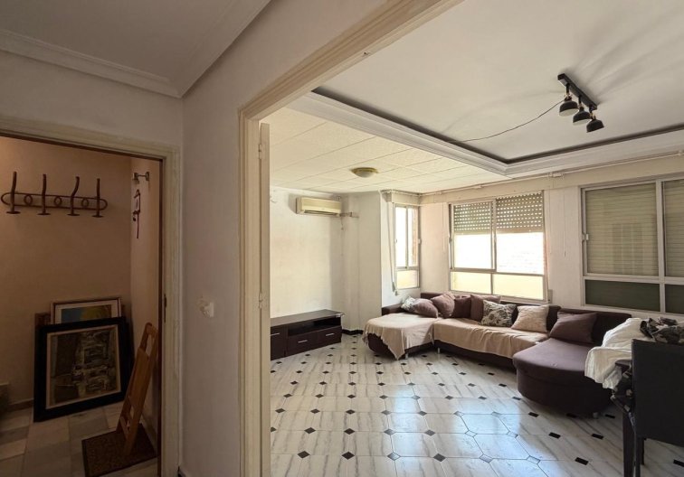 Segunda mano - Apartamento  - Torrevieja - Centro