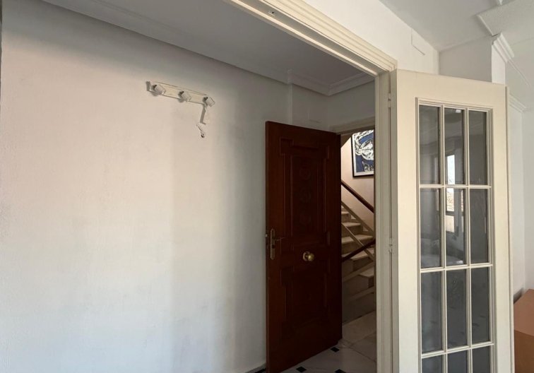 Segunda mano - Apartamento  - Torrevieja - Centro