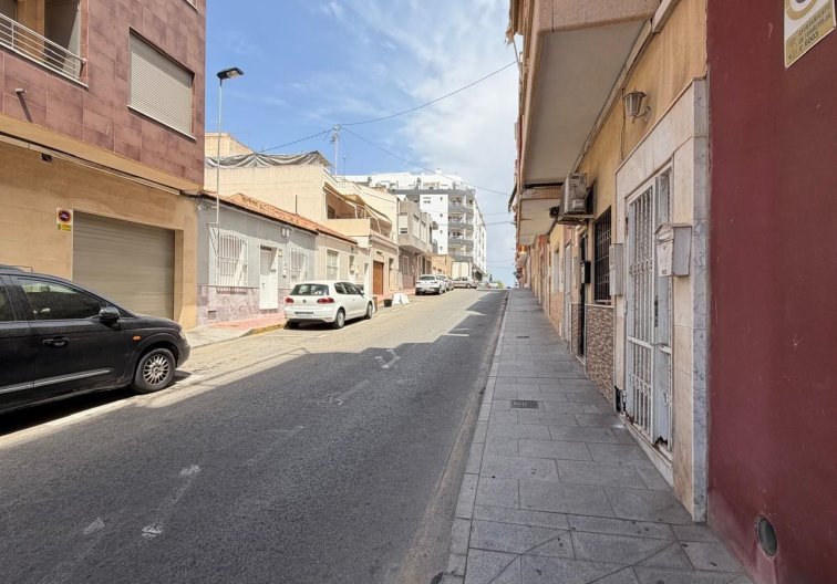 Segunda mano - Apartamento  - Torrevieja - Centro