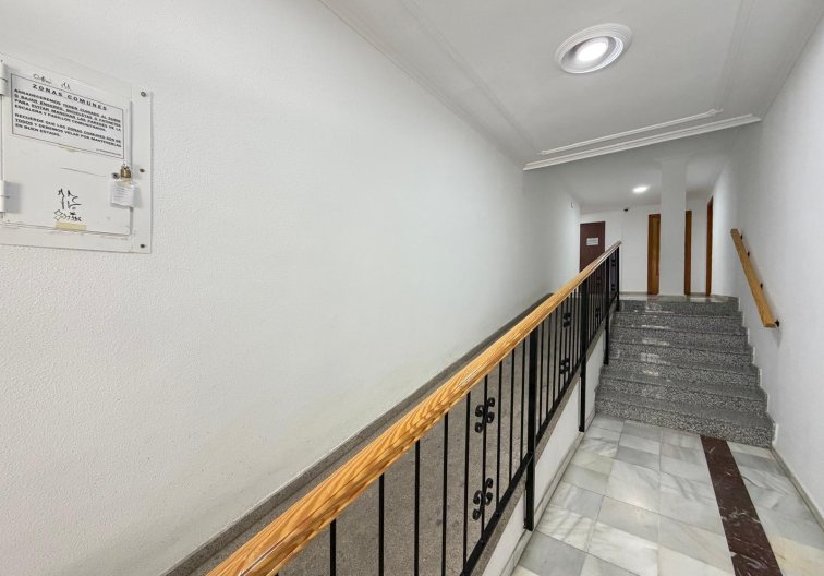 Wiederverkauf - Wohnung - Torrevieja - Playa del Cura