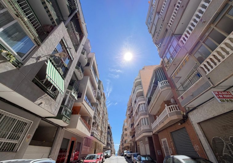 Wiederverkauf - Wohnung - Torrevieja - Playa del Cura