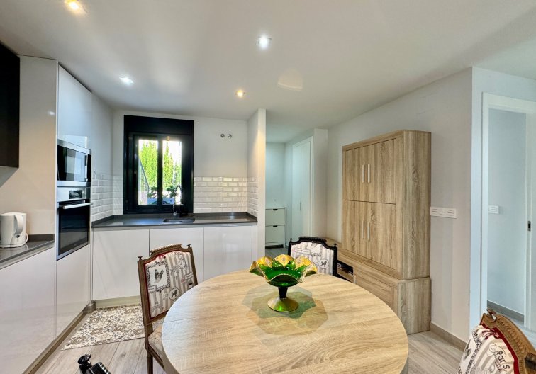 Segunda mano - Apartamento  - San Miguel de Salinas - Inland