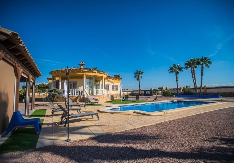 Herverkoop - villa - Catral - Costa Blanca