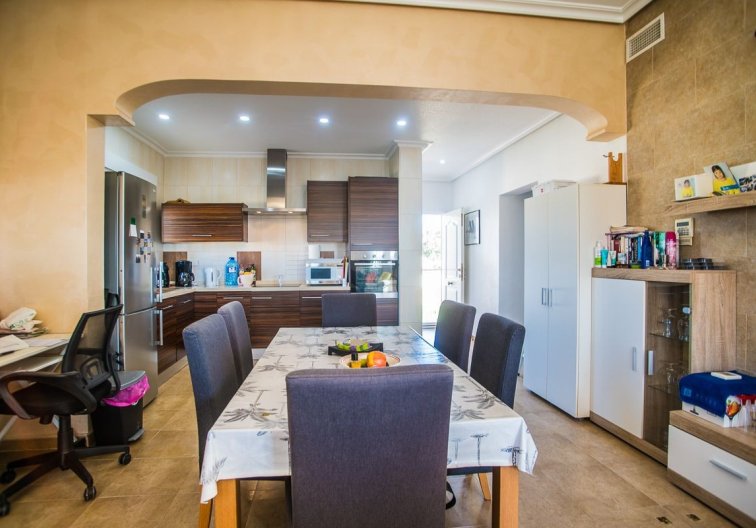 Herverkoop - villa - Catral - Costa Blanca
