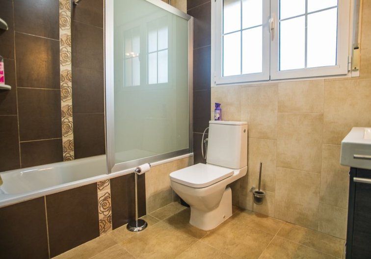 Herverkoop - villa - Catral - Costa Blanca