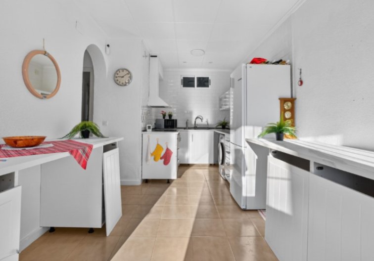 Resale - villa - Torrevieja - Costa Blanca