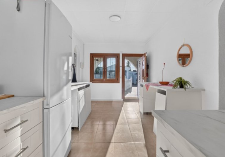 Resale - villa - Torrevieja - Costa Blanca