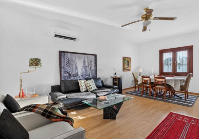 Resale - villa - Torrevieja - Costa Blanca