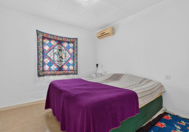 Resale - villa - Torrevieja - Costa Blanca