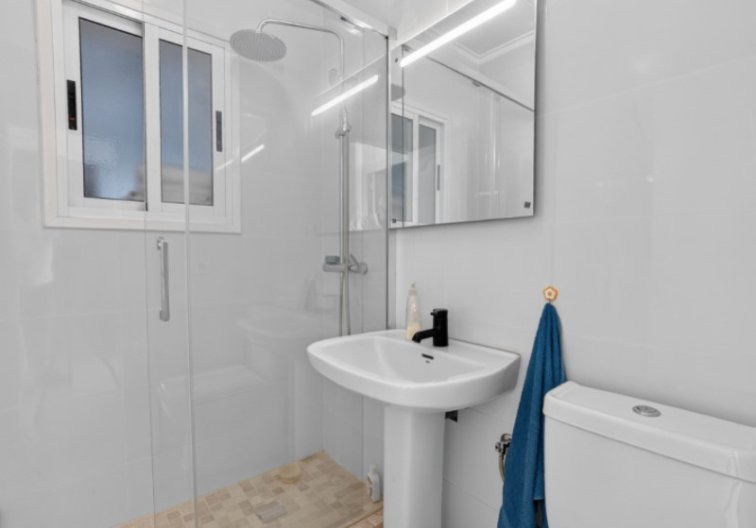 Resale - villa - Torrevieja - Costa Blanca