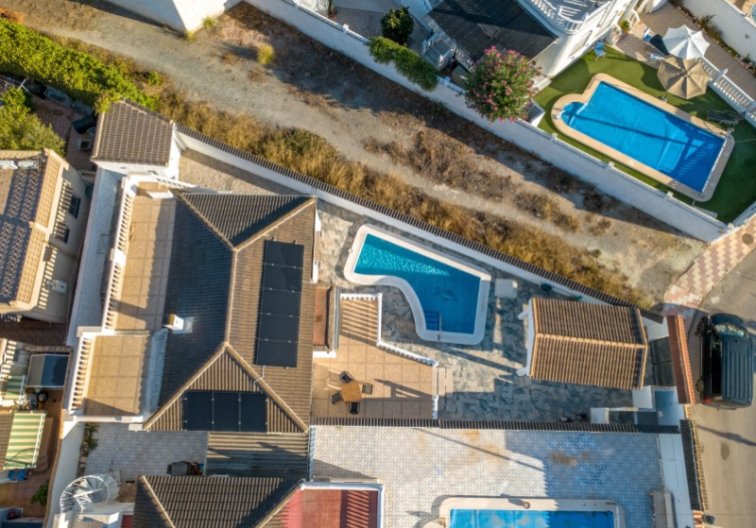 Resale - villa - Torrevieja - Costa Blanca