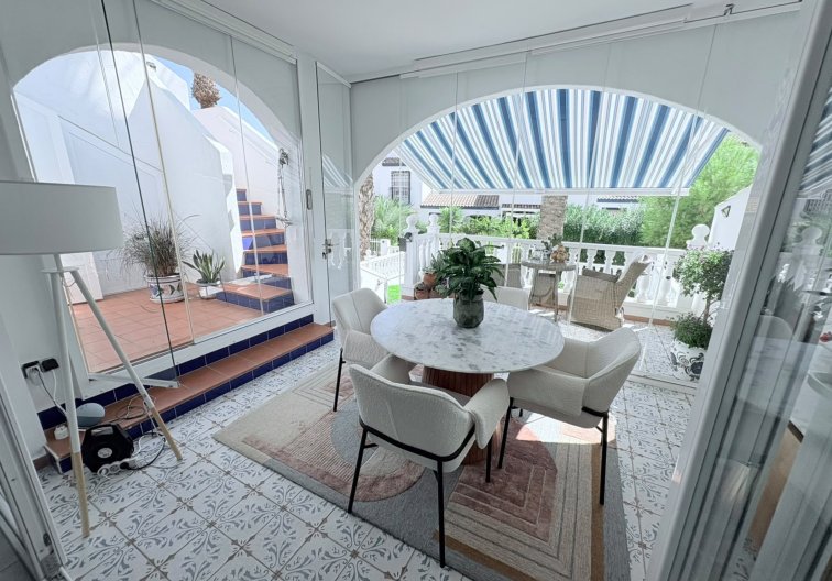 Wiederverkauf - villa - Villamartin - Costa Blanca