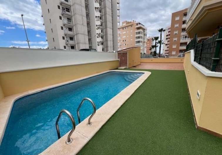Wiederverkauf - Wohnung - Guardamar del Segura - Puerto Deportivo