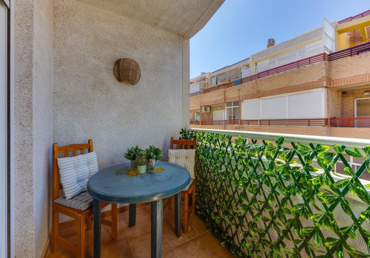 Segunda mano - Apartamento  - Torrevieja - Centro
