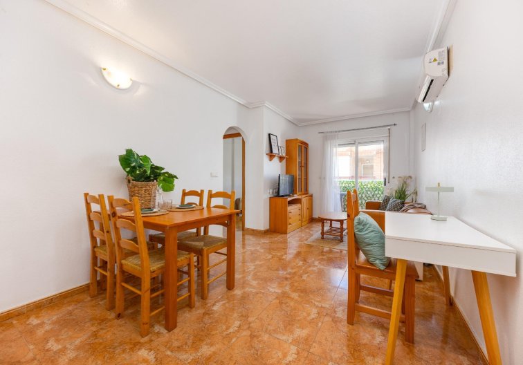 Segunda mano - Apartamento  - Torrevieja - Centro