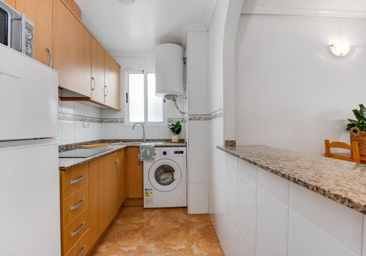 Segunda mano - Apartamento  - Torrevieja - Centro